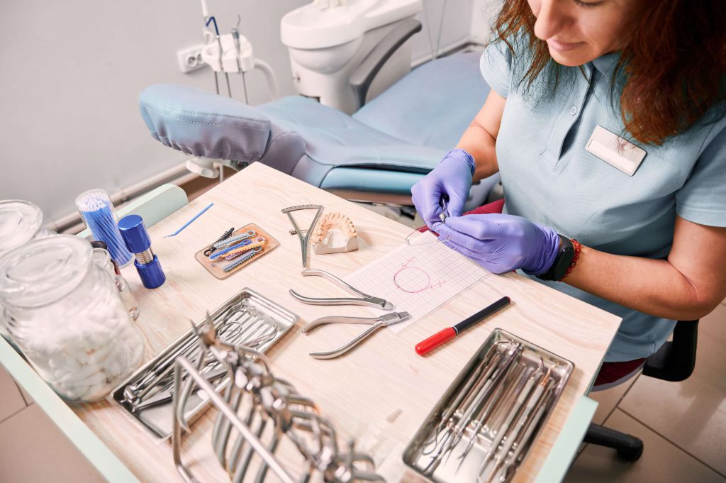 5 Ways to Save Money in a Dental Practice